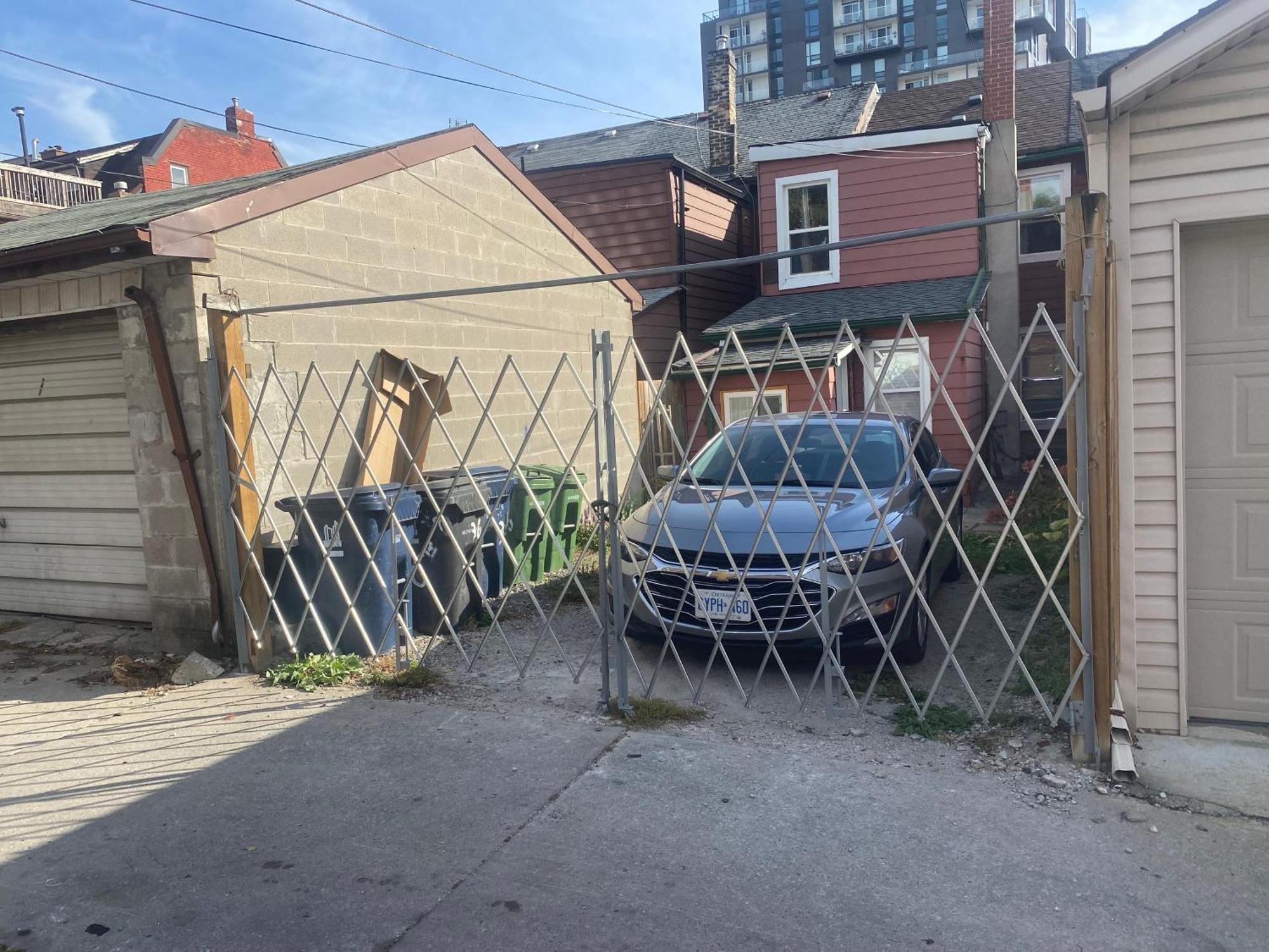 Budget Quad Room With En Suite Bathroom 36B Toronto Eksteriør billede